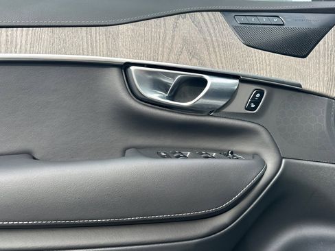 Certified 2023 Volvo XC90 T8 Ultimate image 14