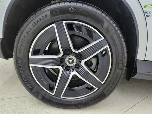 Used 2025 Mercedes-Benz GLC 300 4MATIC image 58