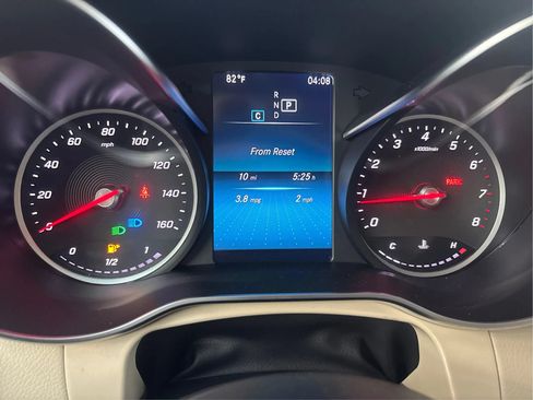 Used 2020 Mercedes-Benz GLC 300 4MATIC image 23