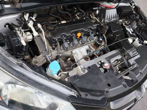 Used 2017 Honda HR-V LX image 43