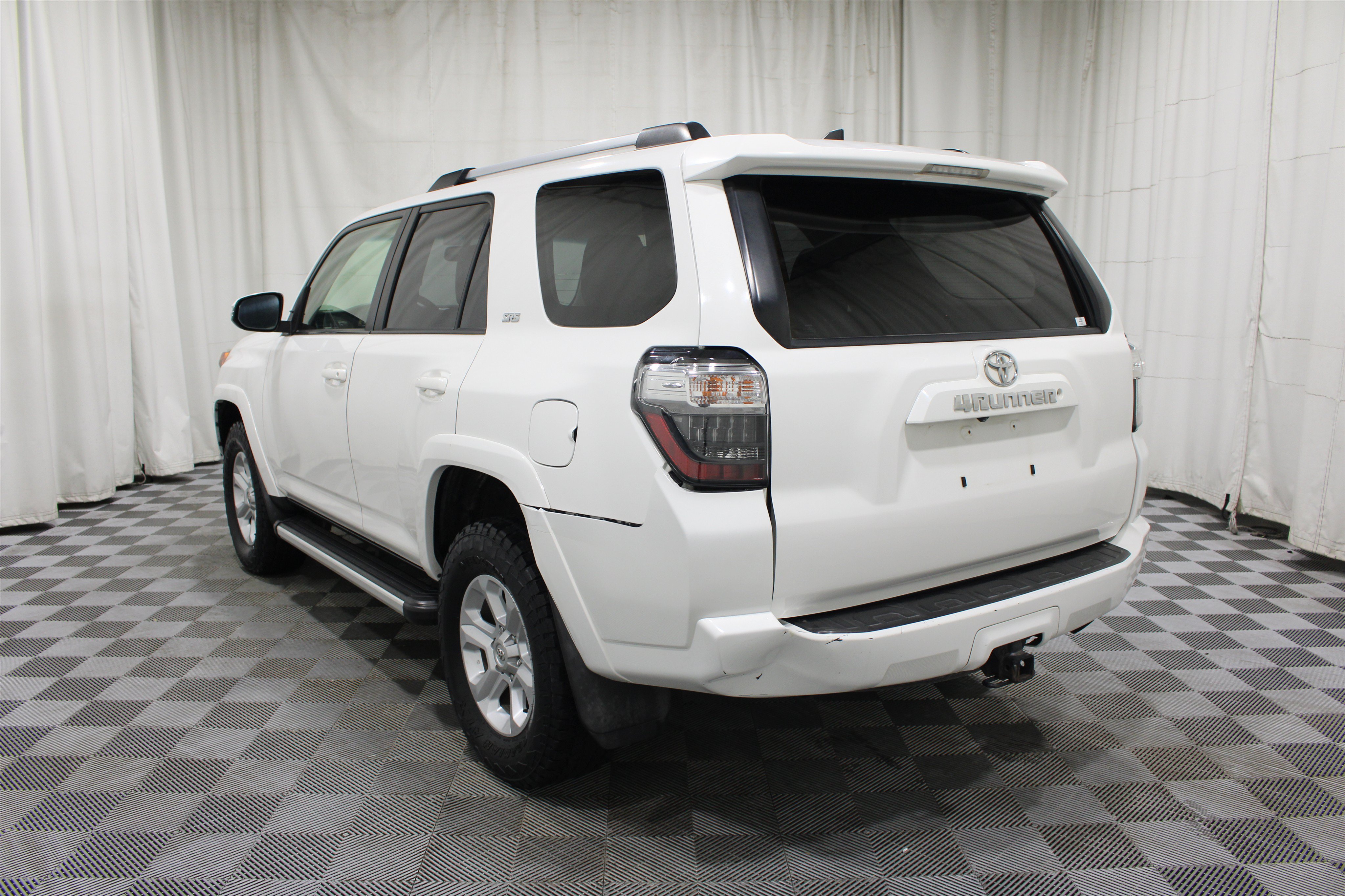 Used 2019 Toyota 4Runner SR5 Premium AWD/4WD image 31