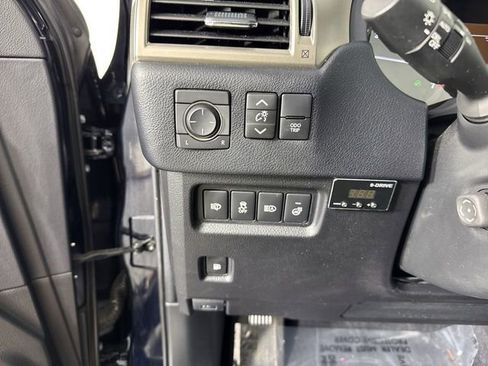 Used 2021 Lexus GX 460 Premium w/ Premium Package AWD/4WD image 14