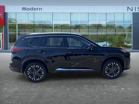 Used 2026 Nissan Rogue Platinum w/ Platinum Premium Package AWD/4WD image 4