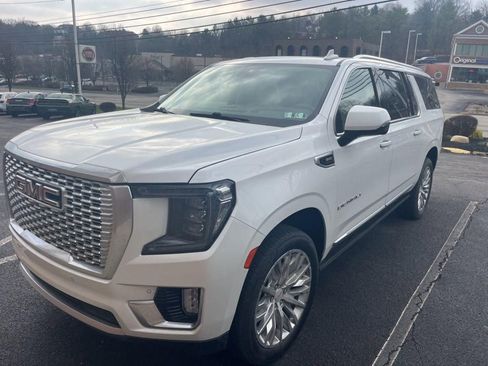 Used 2024 GMC Yukon XL Denali AWD/4WD image 25