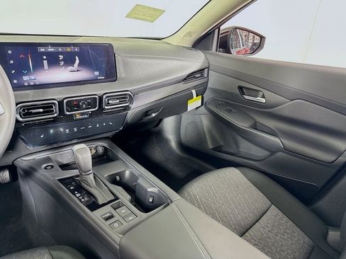 New 2026 Nissan Sentra SV w/ SV Convenience Package FWD image 22