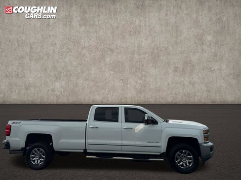 Used 2019 Chevrolet Silverado 2500 LTZ w/ Duramax Plus Package AWD/4WD image 3