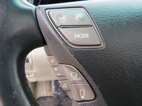 Used 2011 Lexus LS 460 image 16