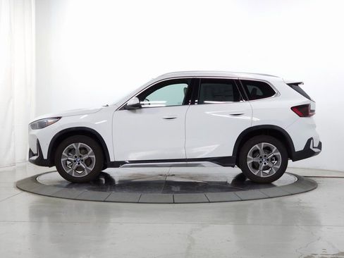 Used 2025 BMW X1 xDrive28i w/ Convenience Package image 5