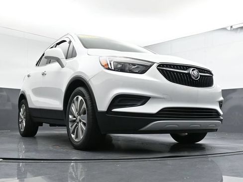 Used 2020 Buick Encore Preferred w/ Safety Package FWD image 33