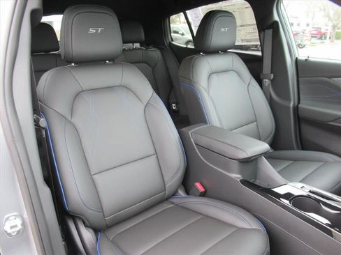 New 2026 Buick Envista Sport Touring w/ Convenience I Package image 9