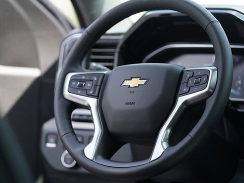New 2026 Chevrolet Silverado 1500 LTZ w/ LTZ Premium Package AWD/4WD image 21