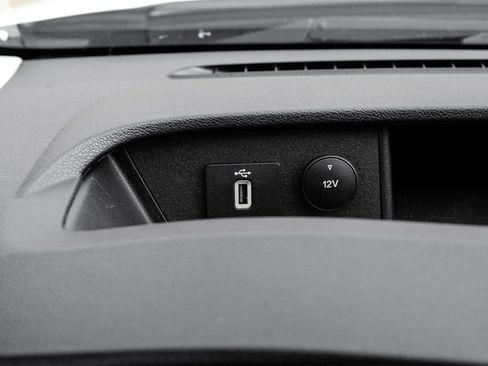 Used 2021 Ford Transit 350 XLT image 25