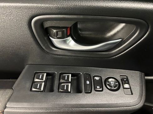 Used 2025 Honda Pilot Sport image 29