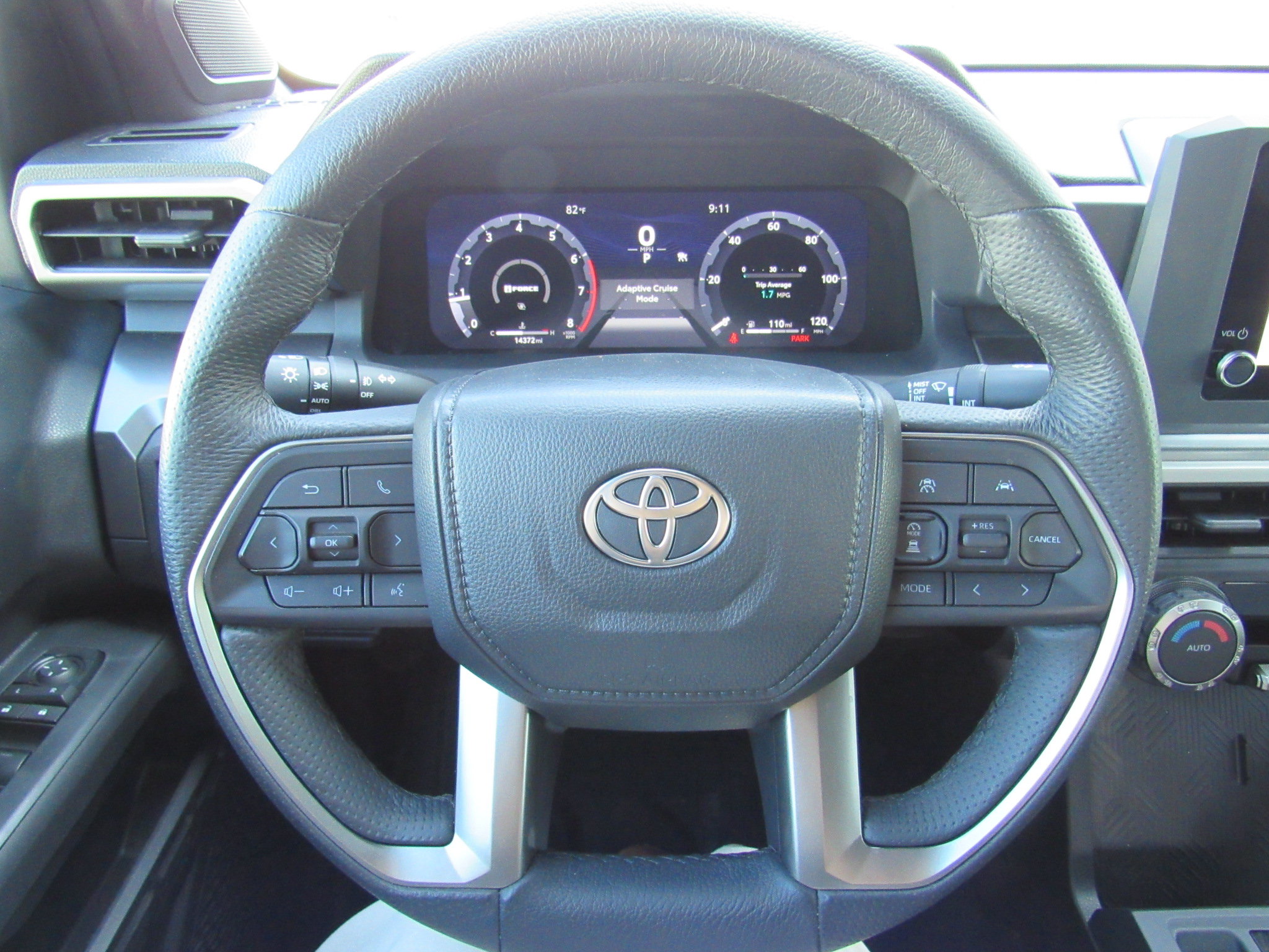 Used 2025 Toyota Tacoma TRD Sport w/ Blackout Package (GST) AWD/4WD image 17