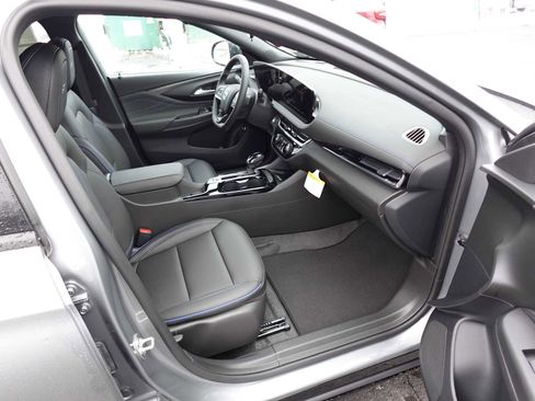 New 2026 Buick Envista Sport Touring w/ Convenience II Package FWD image 29