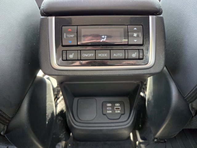 Used 2024 Subaru Ascent Limited w/ Technology Package AWD/4WD image 17