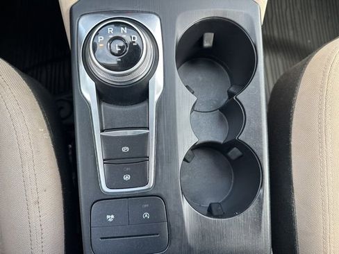 Used 2022 Ford Escape SE w/ SE Sport Appearance Package image 28