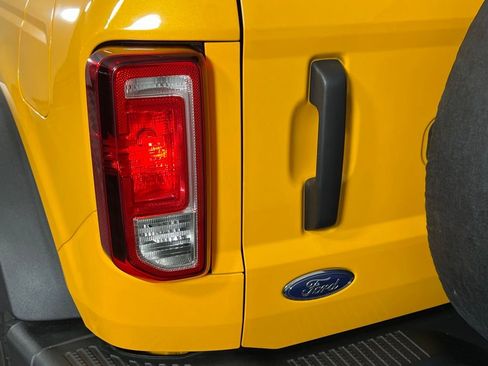 Used 2022 Ford Bronco Black Diamond AWD/4WD image 13