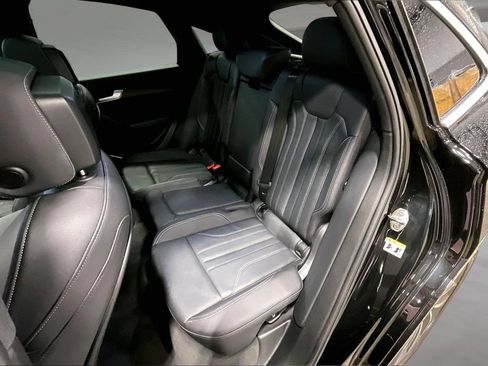 Used 2023 Audi Q5 2.0T Premium w/ Convenience Package AWD/4WD image 23