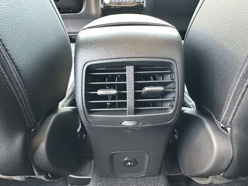 New 2026 Ford Escape Platinum w/ Premium Technology Package AWD/4WD image 25