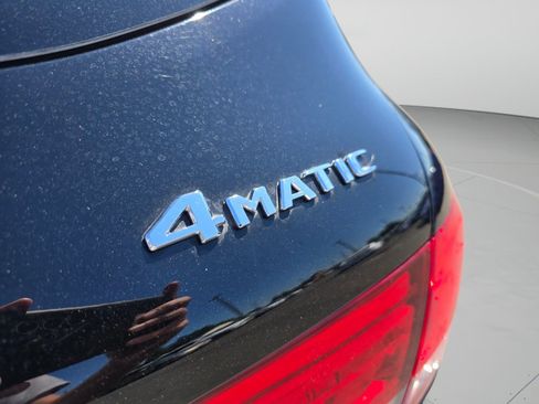 Used 2019 Mercedes-Benz GLC 300 4MATIC image 31