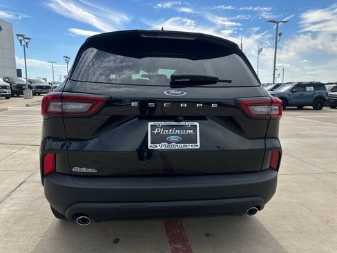 New 2026 Ford Escape ST-Line image 4