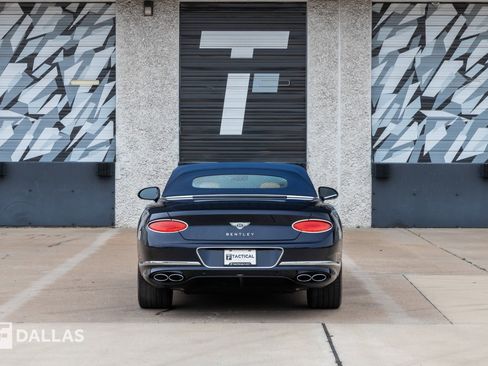 Used 2021 Bentley Continental GT image 14