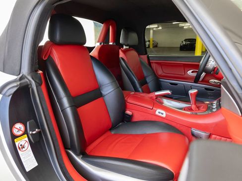 Used 2001 BMW Z8 RWD image 40