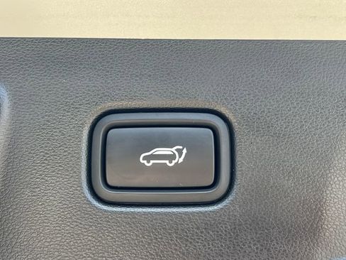 Certified 2024 Hyundai Tucson Limited FWD image 43