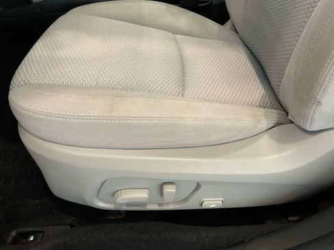 Used 2015 Subaru Forester 2.5i Premium w/ All-Weather Package image 12