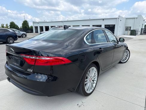 Used 2017 Jaguar XF Prestige AWD/4WD image 7