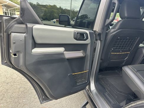 Used 2022 Ford Bronco Badlands w/ Sasquatch Package image 20