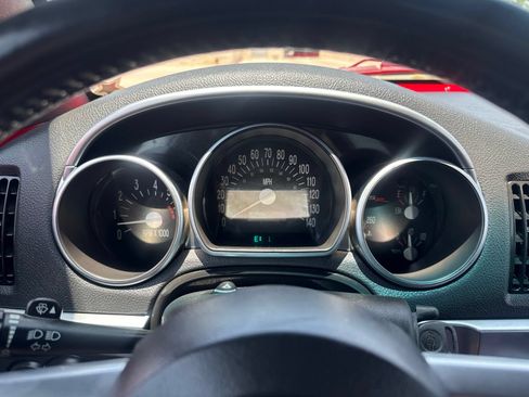 Used 2004 Chevrolet SSR w/ Preferred Equipment Group RWD image 13