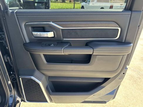 New 2026 RAM 3500 Laramie w/ Towing Technology Group AWD/4WD image 21