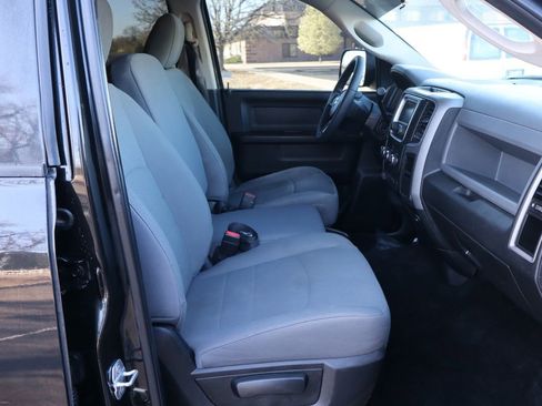 Used 2018 RAM 2500 Tradesman w/ Chrome Appearance Group image 22