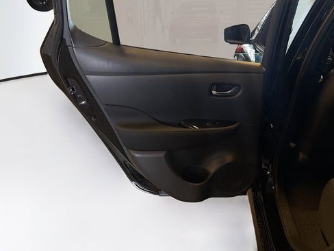 Used 2025 Nissan Leaf SV Plus FWD image 27