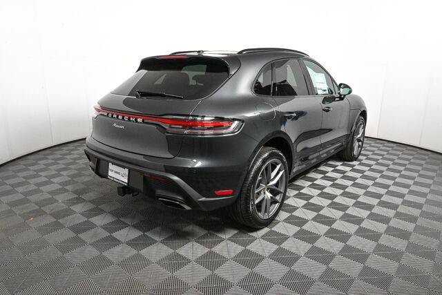 Certified 2026 Porsche Macan AWD/4WD image 29