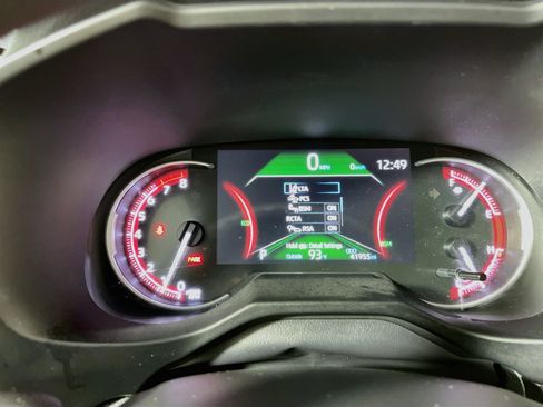 Used 2025 Toyota RAV4 XLE FWD image 21