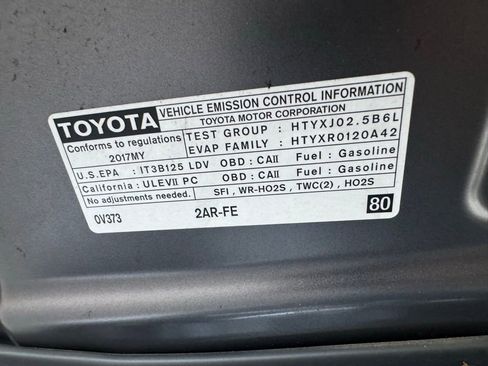 Used 2017 Toyota Camry SE image 29