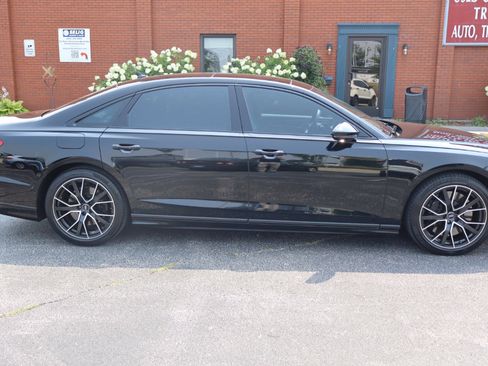 Used 2020 Audi A8 L 4.0T w/ Sport Plus Package image 2
