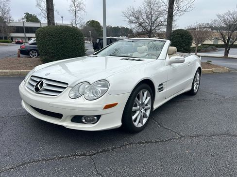 Used 2008 Mercedes-Benz SL 550 image 2
