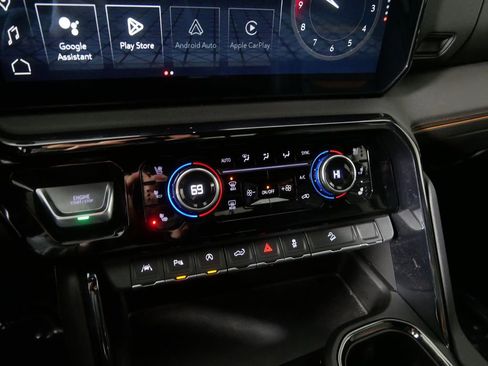 Used 2024 GMC Sierra 1500 AT4 w/ Technology Package image 27