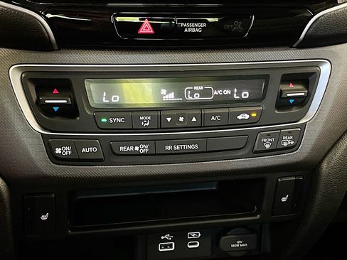 Used 2025 Honda Ridgeline RTL image 15