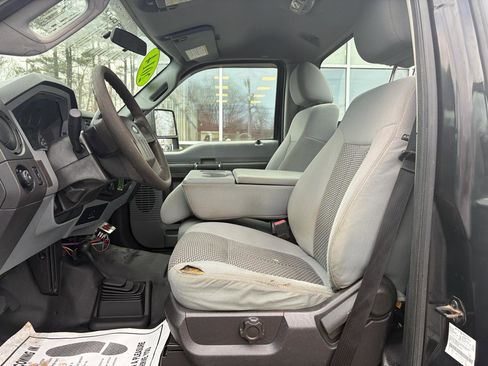 Used 2014 Ford F250 XL w/ Power Equipment Group image 25