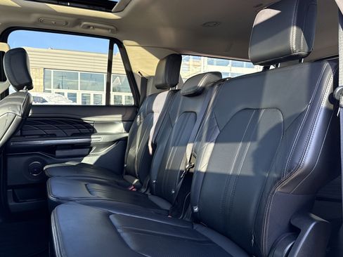 Certified 2021 Ford Expedition Max Platinum image 28
