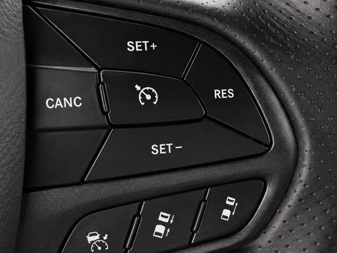 Used 2023 Dodge Durango R/T w/ Tow 'N Go Package AWD/4WD image 42
