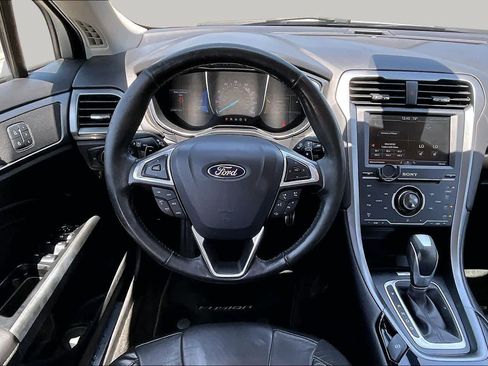 Used 2014 Ford Fusion Titanium FWD image 5