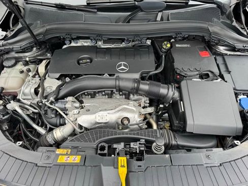 Certified 2023 Mercedes-Benz GLA 250 4MATIC image 10