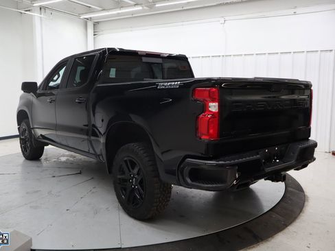 Used 2024 Chevrolet Silverado 1500 LT Trail Boss w/ LT Trail Boss Premium Package image 6