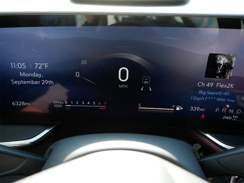 New 2025 Buick Envision Sport Touring image 15